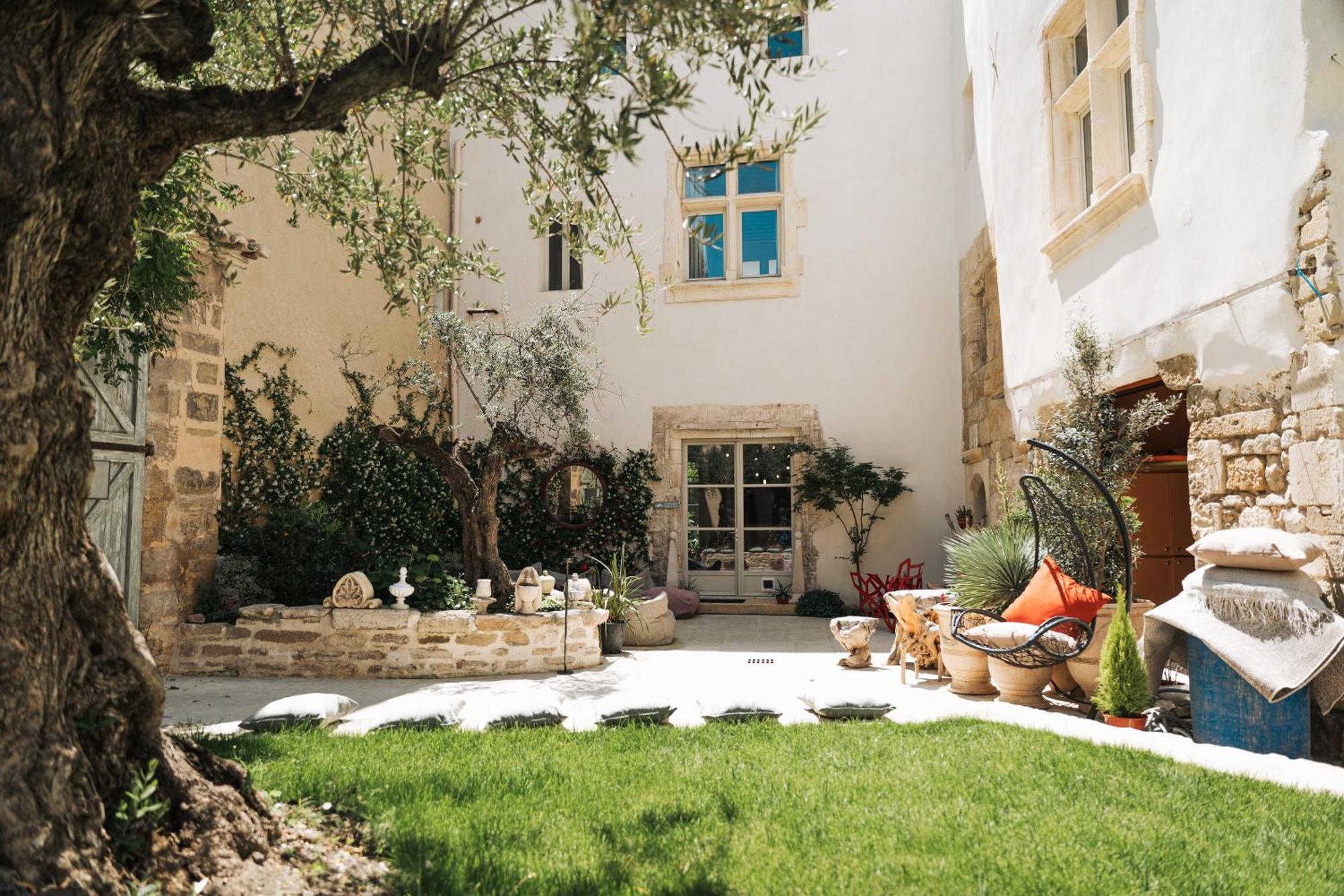 Palais Aoma, Hotel Particulier De Luxe En Provence LʼIsle-sur-la-Sorgue Zewnętrze zdjęcie